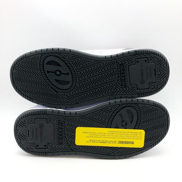 Heelys Girls Hello Kitty Kama Sneakers US 7 EU 39 Black White Multi NIB - Picture 12 of 14